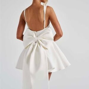 Elegant White Bow-Back Dress